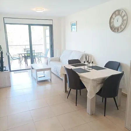 With Swimming Pool Y Terrace Apartment